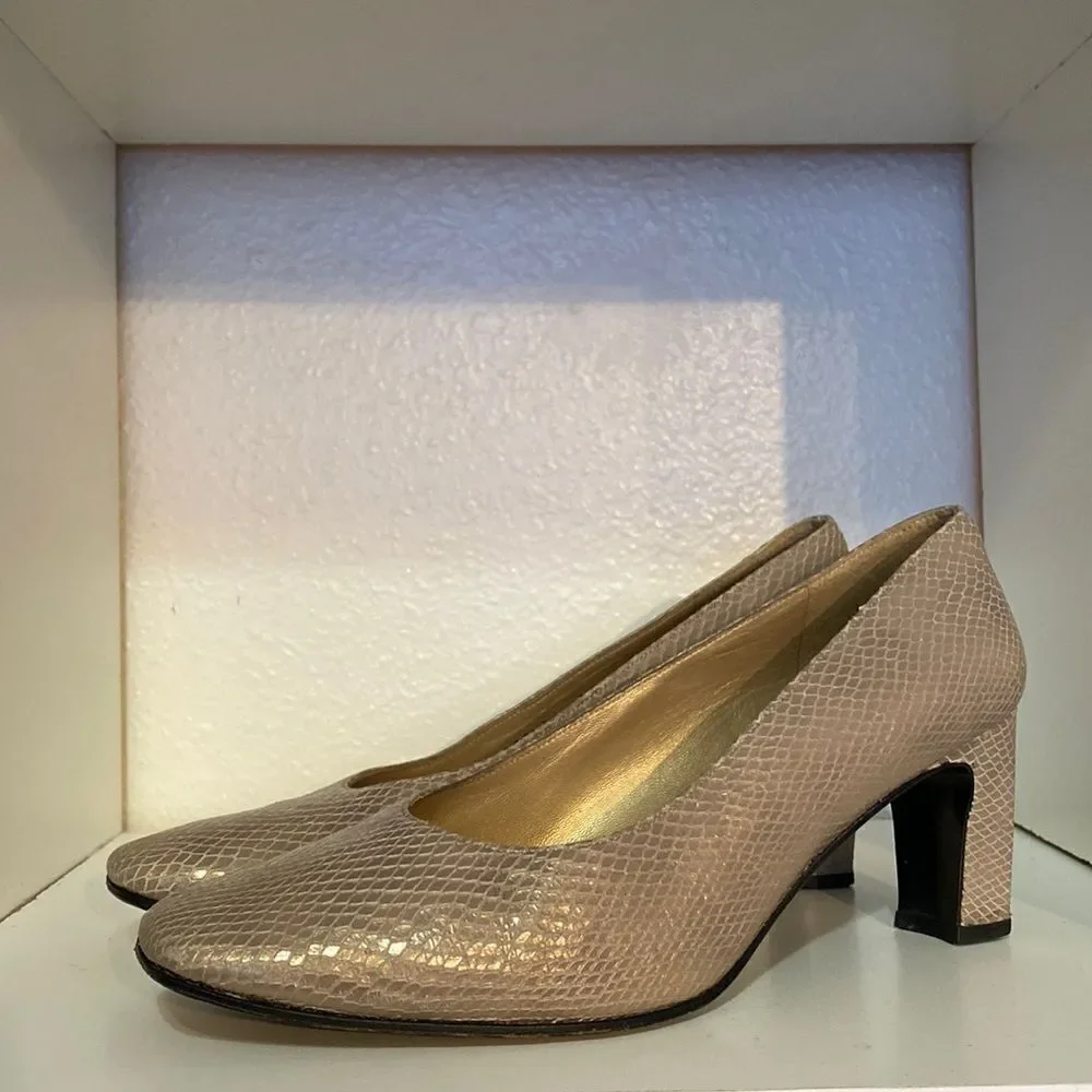 Stuart Weitzman Beige Snakeskin Print Leather Heel Pumps